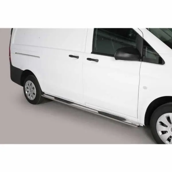 Mercedes Benz Vito lyhyt 2010 2014 kylkiputket astinlaudat muovisilla askelmilla www.Valoraudat.com