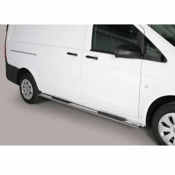 Mercedes Benz Vito lyhyt 2015 kylkiputket astinlaudat muovisilla askelmilla www.Valoraudat.com