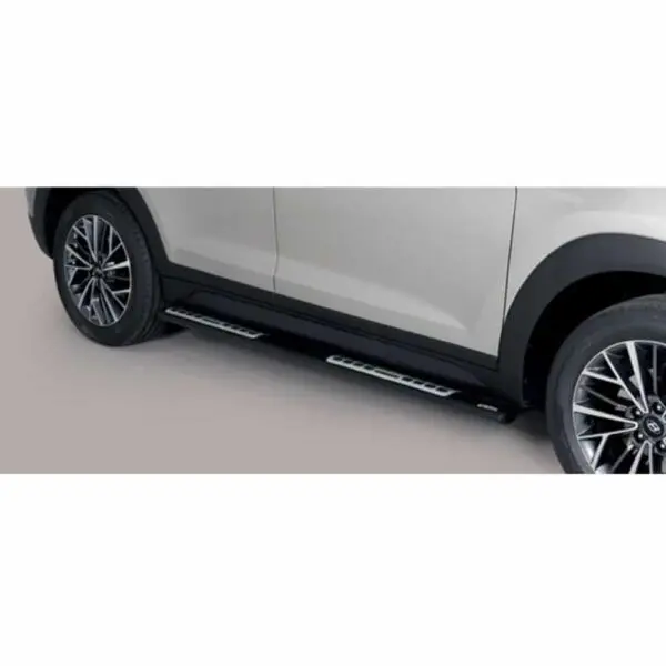 Hyundai Tucson 2018 astinlaudat askelmilla mustat www.valoraudat.com
