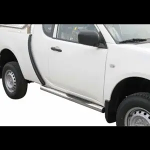 Mitsubishi L200 Club Cap 2010-2015 küljerauad plastmassist astmetega