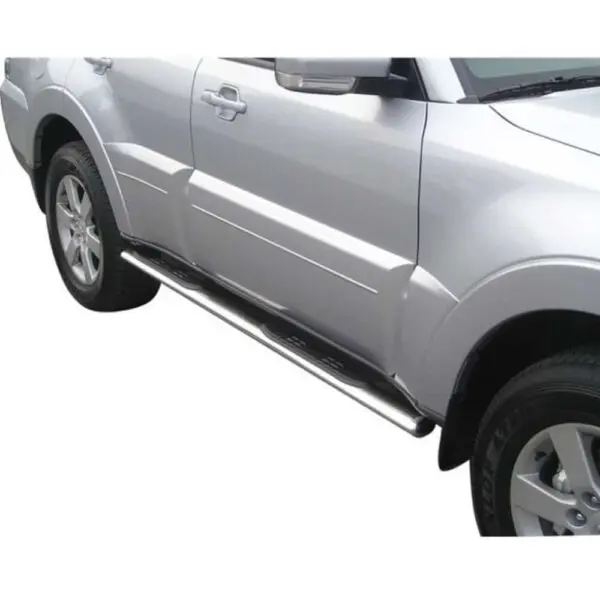 Mitsubishi Pajero 2007 5 ovisen astinlaudat muovisilla askelmilla www.valoraudat.com