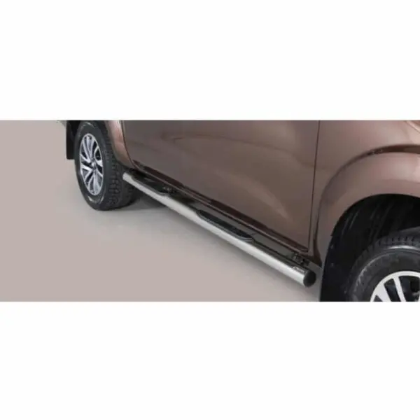 Nissan Navara NP300 <2016 küljerauad plastmassist astmetega