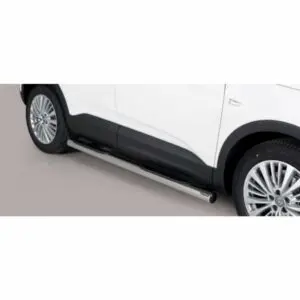 Opel Grandland X 2018 küljerauad plastmassist astmetega