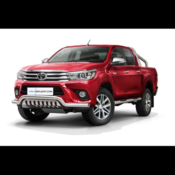 Toyota Hilux 2015 etupuskurin suojarauta alleajosuojalla www.valoraudat.com
