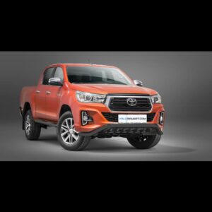 Alternative view of Toyota Hilux 2018< esistange kaitseraud hammastega