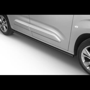 Toyota Proace City Verso 2019< terasest superbar küljerauad 3 Toyota Proace City Verso 2019 teraksiset superbar kylkiputket www.valoraudat.com 2